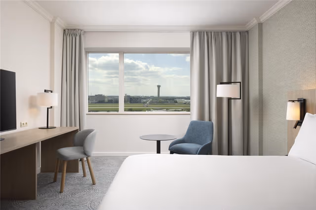 ONE KING BED EXECUTIVE ROOM