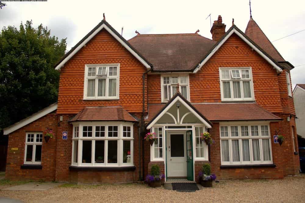 Gatwick Turret Guest House Gatwick Turret Guest House