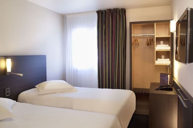 Comfort Twin Room