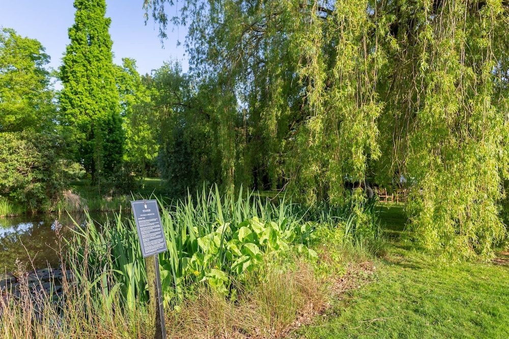 West Lodge Park3