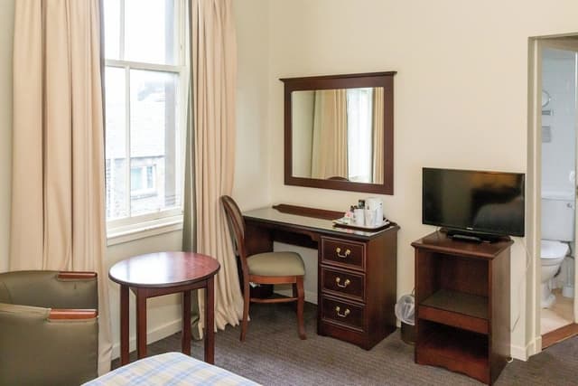 Classic Double Room Single Use, 1 Double Bed, Partial Sea View