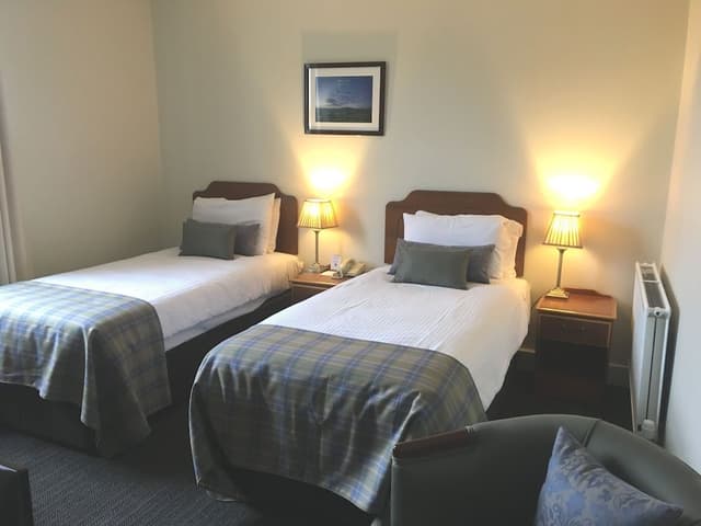 Superior Twin Room, Partial Sea View