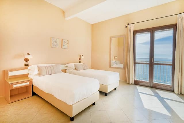 Family Room with Sea View