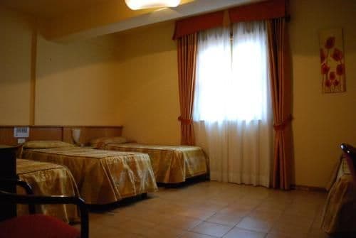 Economy Triple Room