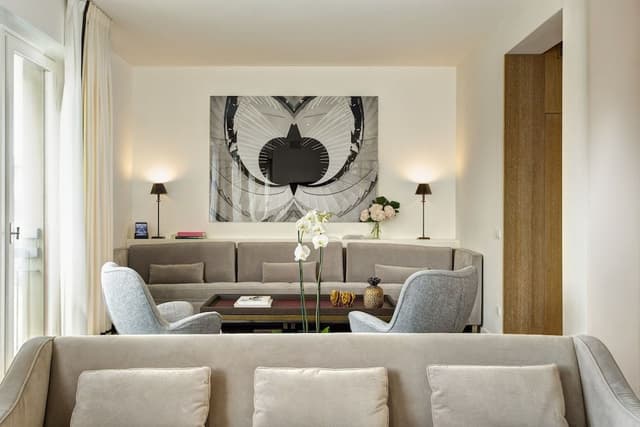 Design Suite, River View