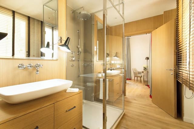 Design Suite, River View