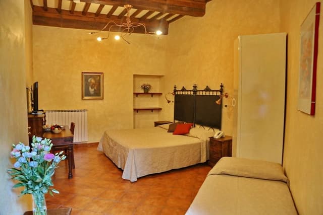 Triple Room