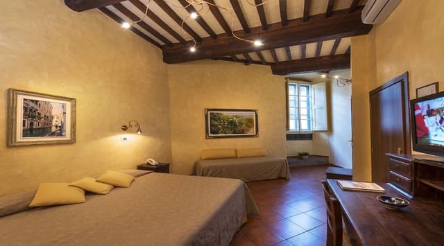 Triple Room
