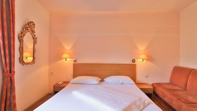 Comfort Triple Room, 1 Double Bed with Sofa bed