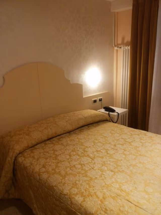 Single Room (Letto francese)