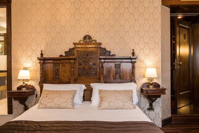 Junior Suite, Canal View (Grand Canal View / Rialto Bridge)