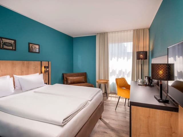 Business Room, 1 Queen Bed