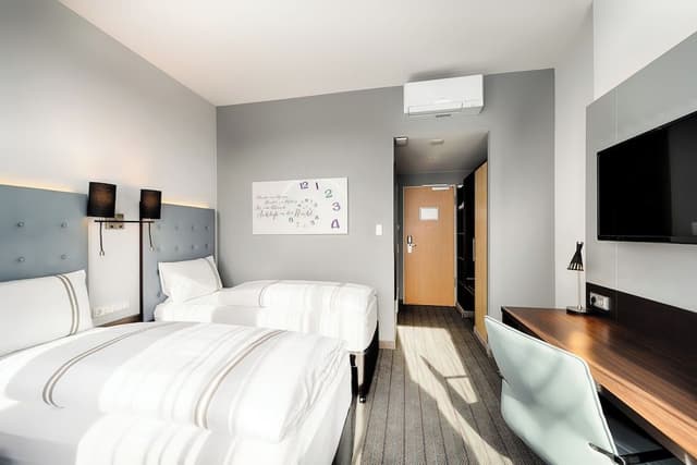 Standard Twin Room