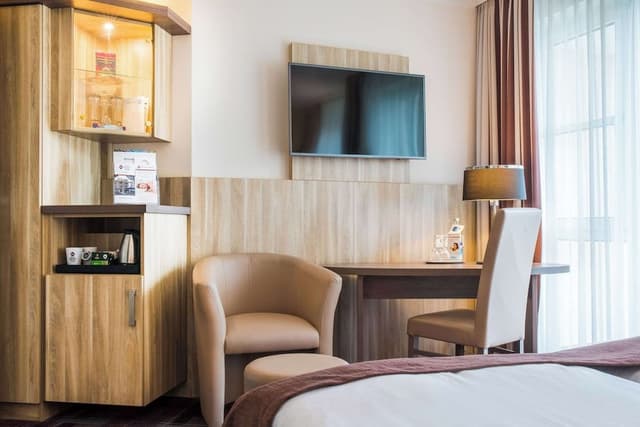 Standard Room, 1 Queen Bed