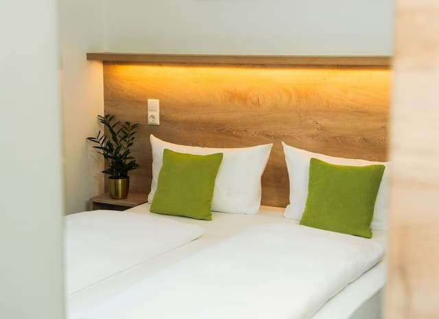 Double Room, 1 Queen Bed