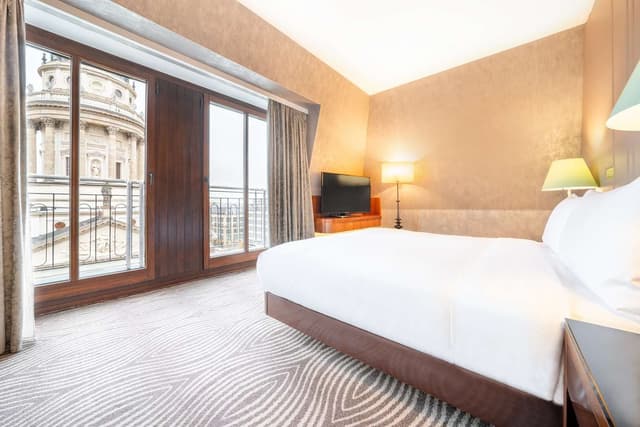 KING DUPLEX SUITE DOME VIEW - LOUNGE ACCESS