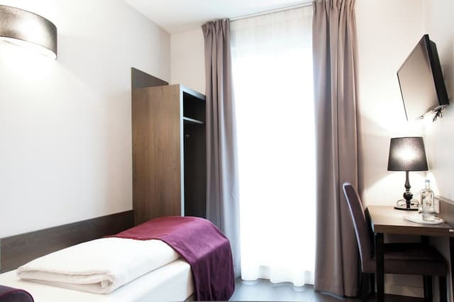 Standard Single Room, Non Smoking