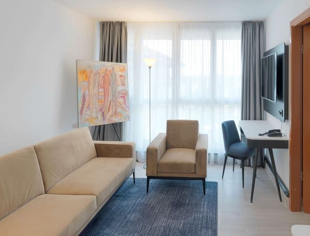 Suite, 2 Bedrooms (main building)