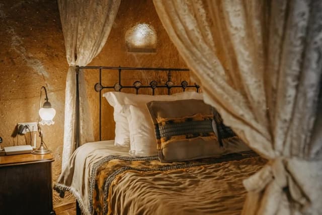 Family Cave Suite