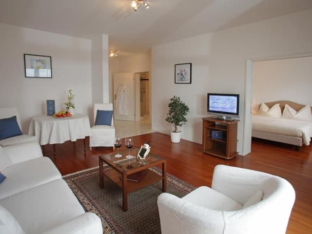 Premium Suite With Lake View