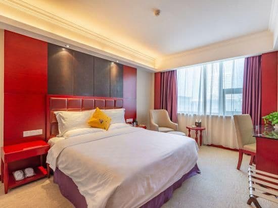 Business Suite Room