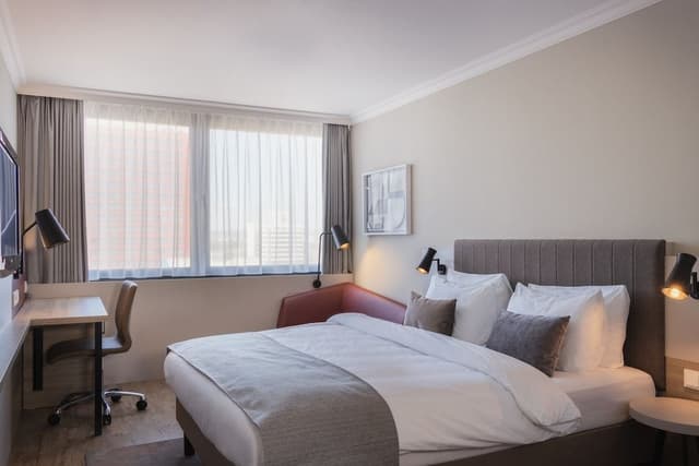 Standard Room, 1 Queen Bed