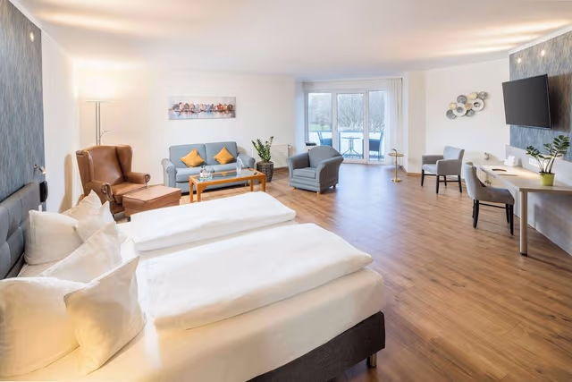 Deluxe Room, 1 Double Bed (Cozy Sitting Corner)