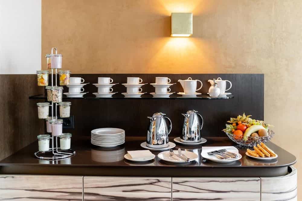 Best Western Plus Hotel St Raphael Best Western Plus Hotel St Raphael