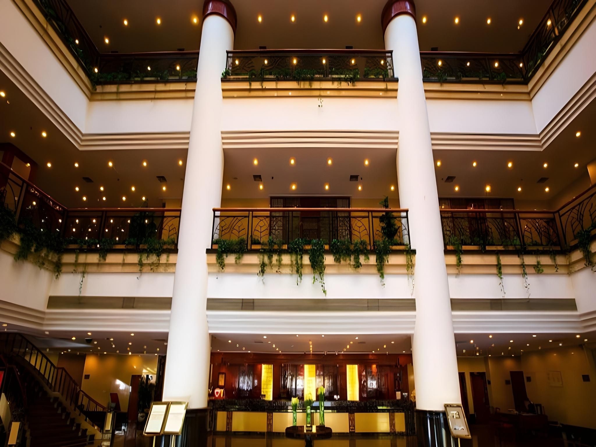 โรงแรมฮางซูบลอสซัม (Hangzhou Blossom Hotel)0