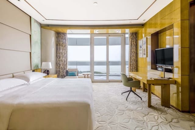Suite, 1 Bedroom, Balcony