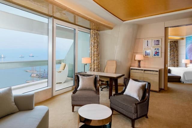 Suite, 1 Bedroom, Balcony