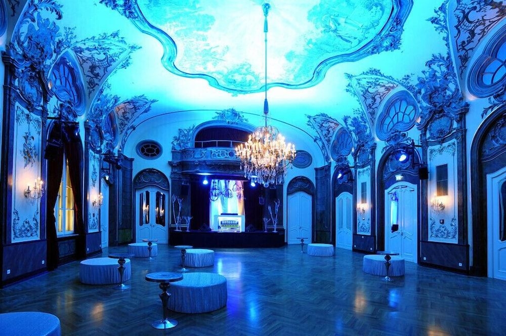 Deutsches Theater Downtown Munich3