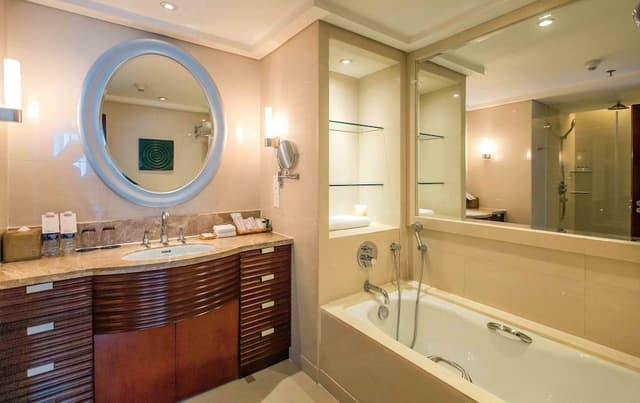 Executive Suite, 1 King Bed