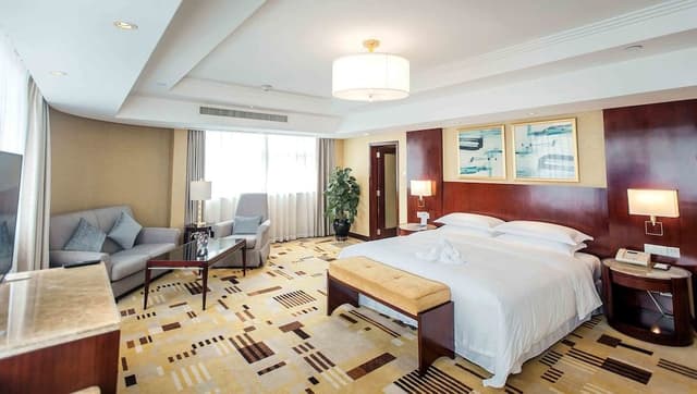 Room, 1 King Bed, River View