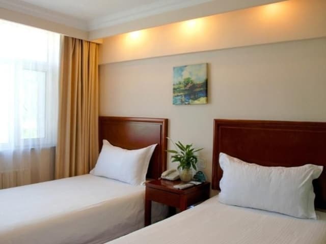 Twin 2 Beds