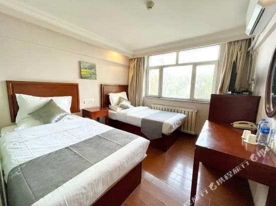 Twin 2 Beds