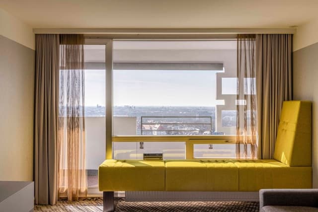 Premium Room, 1 King Bed, Balcony