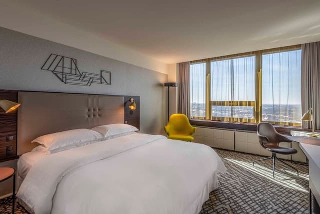 Superior Room, 1 King Bed