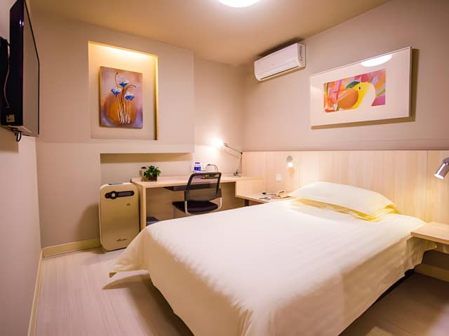 Guestroom - Single Occupancy (No Window)
