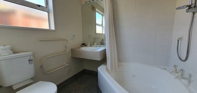 Studio, 1 Queen Bed, Jetted Tub