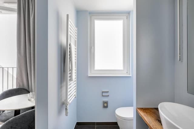 Medium Studio with Kitchenette
