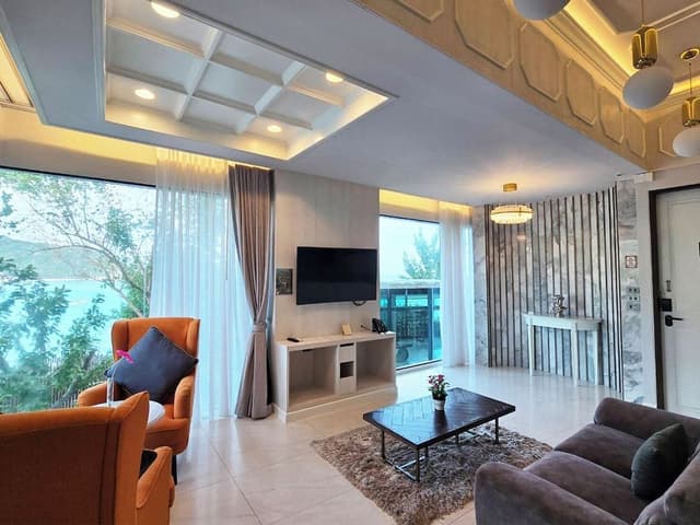 Suite with Ocean View