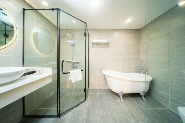 Suite, 1 King Bed