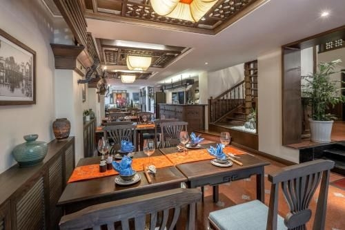 โรงแรม เดอ ซิลอย (De Syloia Hotel)1