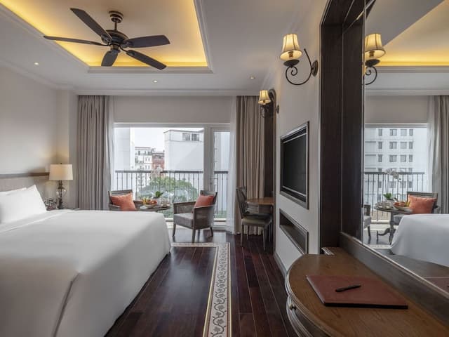 Deluxe Balcony Room