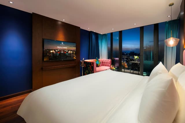 Aurora Terrace Suite