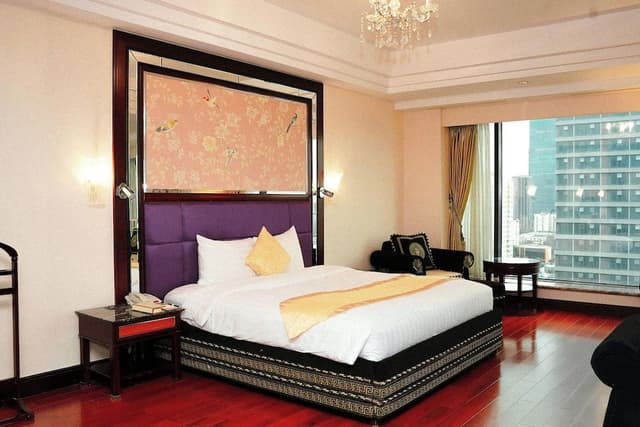 Parlor Suite