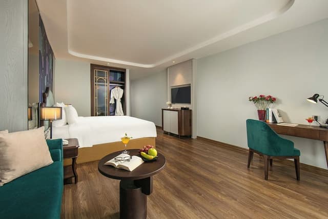 Studio Suite, Terrace