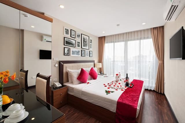 Deluxe Room, City View