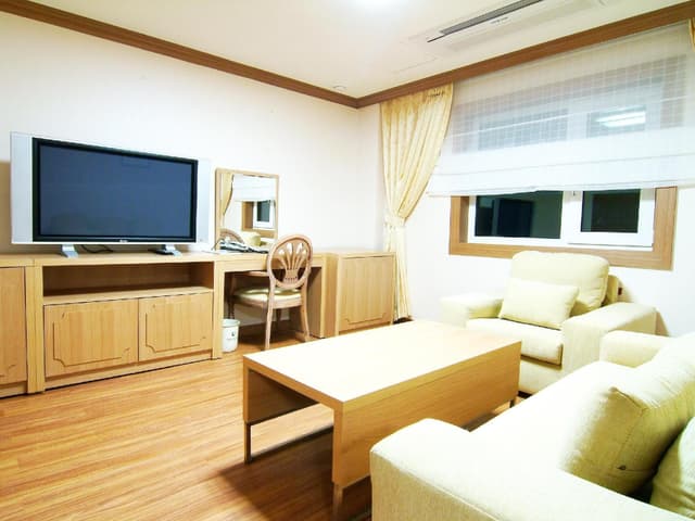 Twin Suite